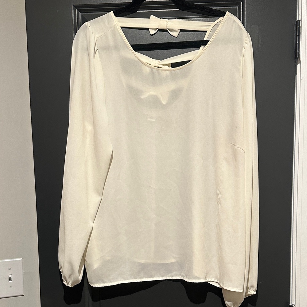 Forever21+ Cream Long-Sleeve Women's Blouse with Back Bow